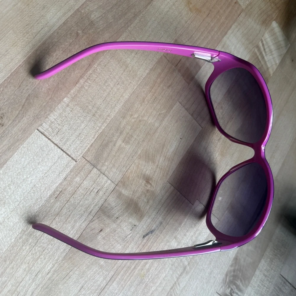 Bold Purple Women's Sunglasses - Picture 4 of 7